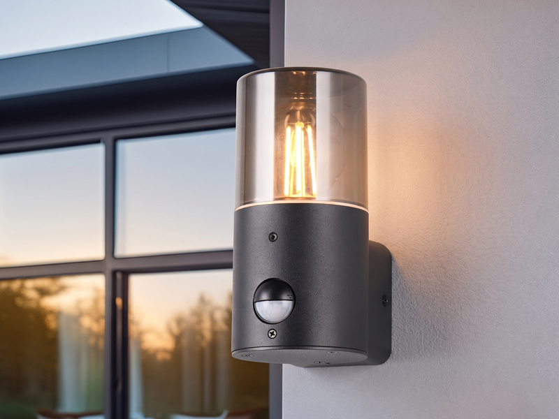 LED Außenwandleuchte Schwarz & Rauchfarbig mit Bewegungsmelder, Höhe 17,5cm