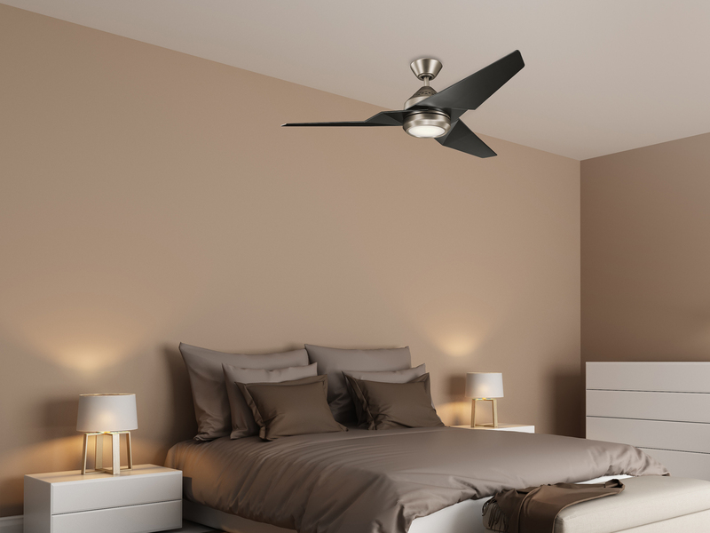 Deckenventilator JADE Ø 152cm mit Licht und Fernbedienung, Schwarz-Silber