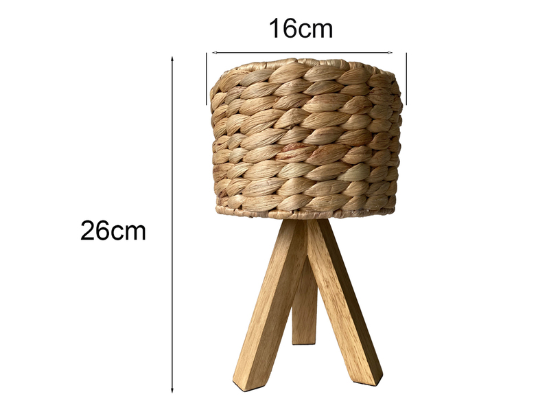 Kleine Tischlampe mit Holz Dreibein & E14 Schirm Wasserhyazinthe, Höhe 26cm