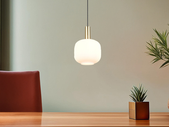 Kleine Retro Pendelleuchte 1-flammig mit Glasschirm in Weiß mit E27 LED, Ø 20cm Kleine Retro Pendelleuchte 1-flammig mit Glasschirm in Weiß mit E27 LED, Ø 20cm