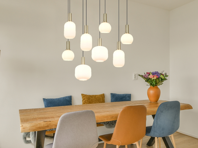 Retro Pendelleuchte 8-flammig Glasschirme Weiß mit E27 LED, Breite 120cm