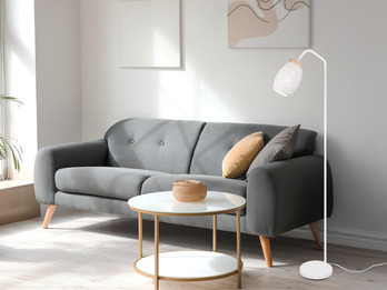 Stehlampe BIDAR Metall Weiß, E27 Schirm mit Dekorstanzung, Höhe 147cm
