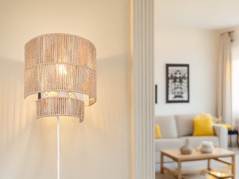 LED Wandleuchte aus Papiergarn mit Stecker und Schalter, Höhe 24cm