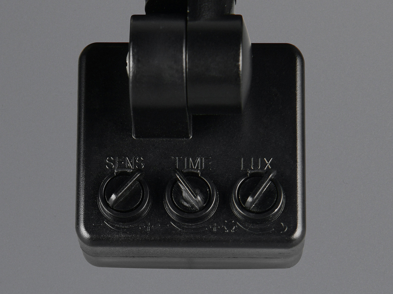 LED Flutlichtstrahler FUNCHAL 30W mit Bewegungsmelder, IP44, Breite 14,5cm