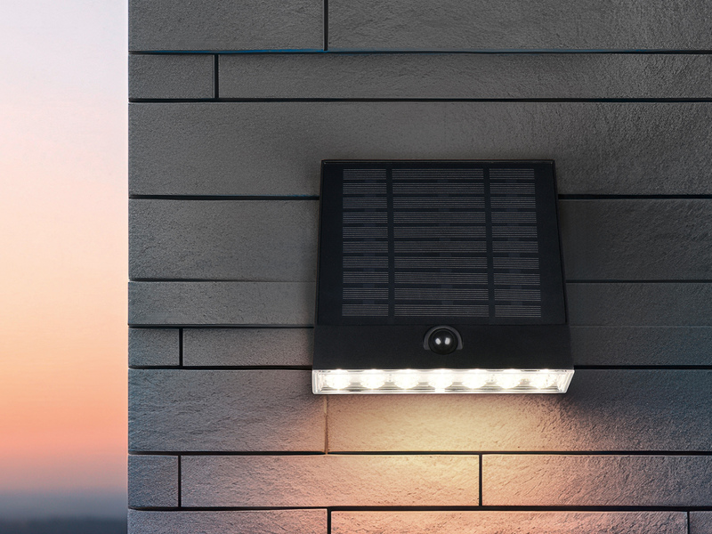 Solar Außenwandleuchte ALVORADA auch per USB aufladbar mit Bewegungsmelder