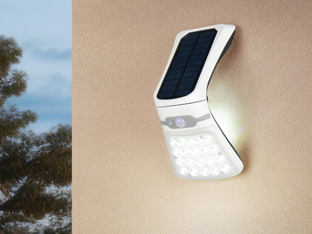 Solar Wandleuchte DIADEMA mit Bewegungsmelder & dezentem Dauerlicht
