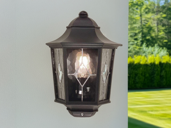 Landhausstil Außenwandleuchte NORFOLK Laterne Halbschale mit Bleiglas, Höhe 36cm