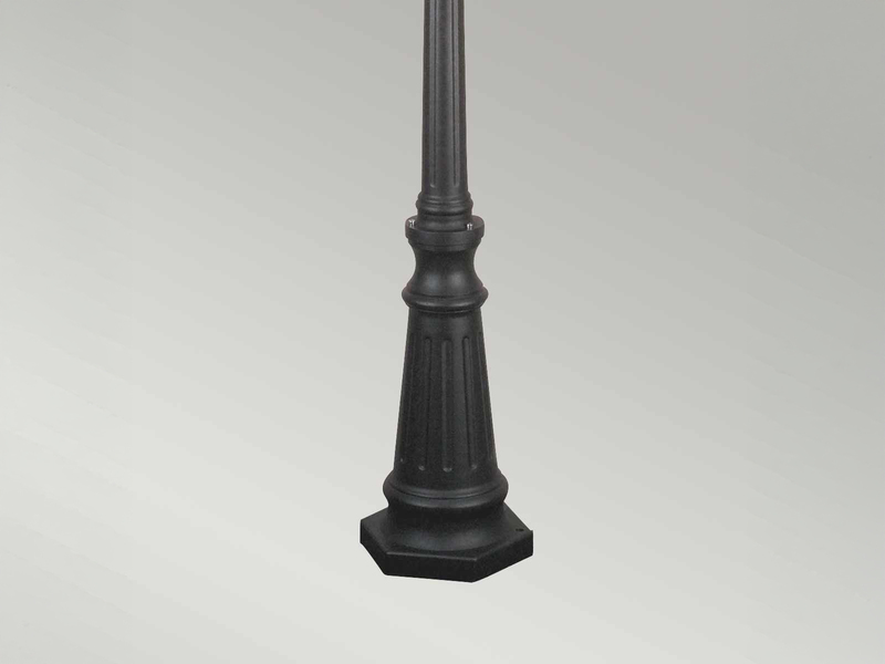 Landhausstil Straßenlaterne NORFOLK 3-flammig mit Bleiglas, Höhe 227cm