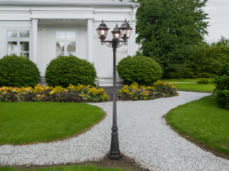 Landhausstil LED Straßenlaterne 3-flammig mit Bleiglas, Höhe 227cm