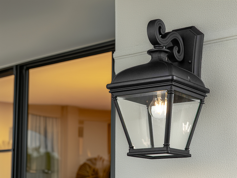 Außenwandleuchte BAYVIEW große Landhausstil Hängelaterne, Höhe 42cm