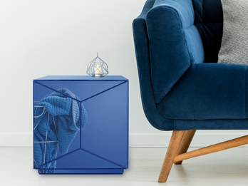 Kleiner Würfel Beistelltisch NIVA mit Spiegelglas Blau, Höhe 40cm