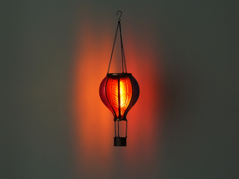 Deko Solarleuchte mit buntem Heißluftballon aus Kunststoff, Höhe 46,5cm