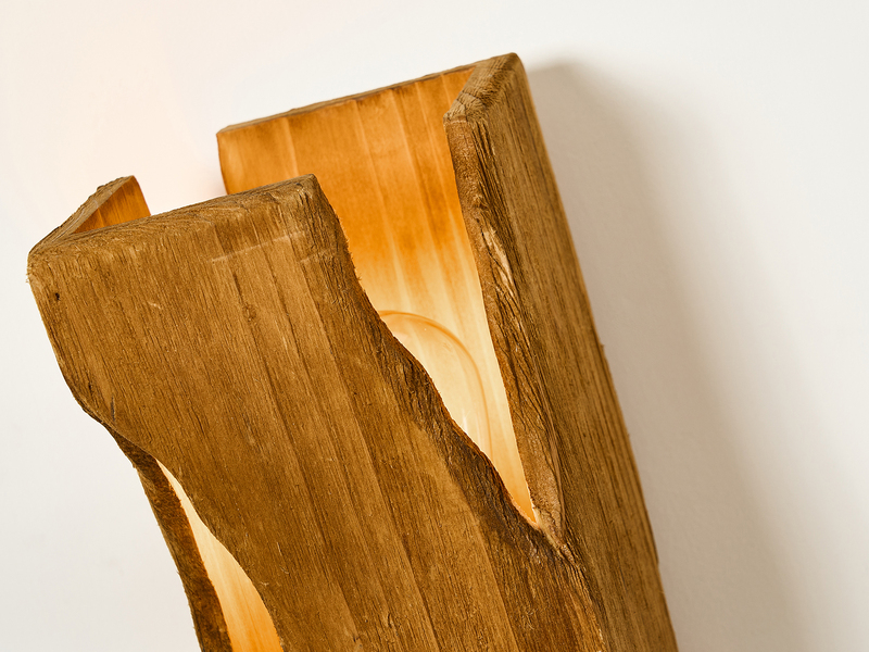 Kleine Tischleuchte VENUS aus Naturholz rustikales Design, Höhe 25cm