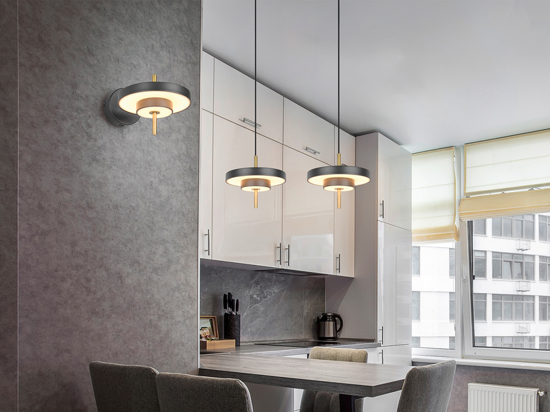 Dimmbare LED Wandleuchte KEATON im modernen Design, Schwarz Gold, Höhe 18,5cm