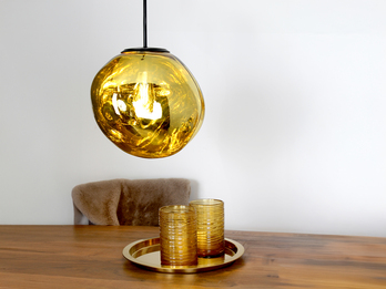 LED Pendelleuchte einflammig mit ausgefallener Glaskugel in Gelbgold, Ø 36cm