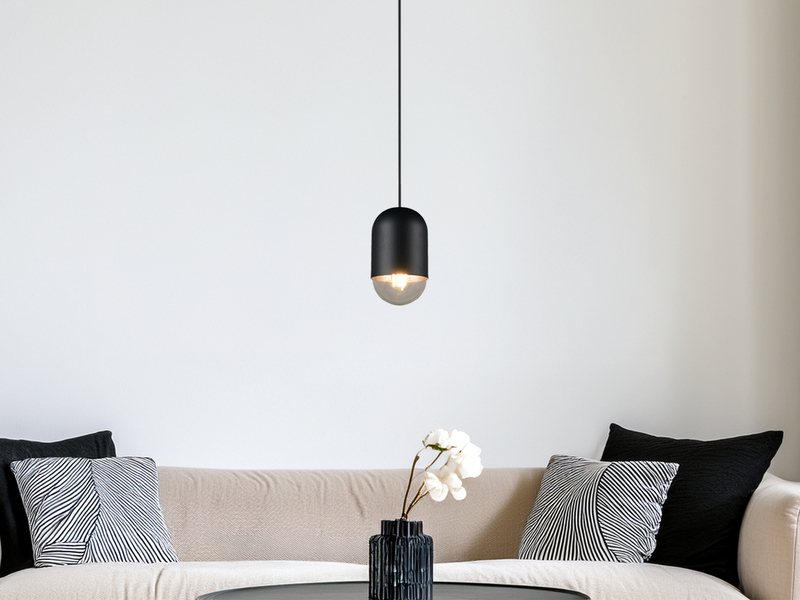 Kleine LED Pendelleuchte einflammig aus Metall in Schwarz, Ø 10cm