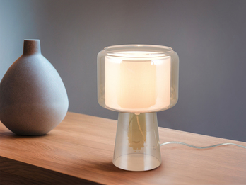 Tischlampe ROCKA aus Glas Bernsteinfarben mit Stoffschirm innen, Höhe 29cm