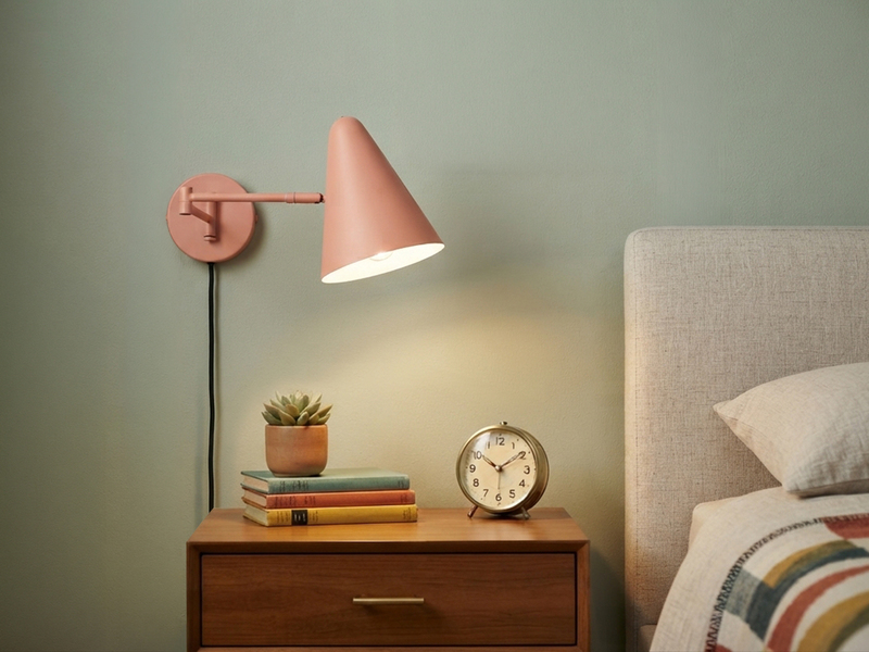 LED Wandleuchte mit Stecker, Schalter und Schwenkarm, Apricot, Höhe 16cm