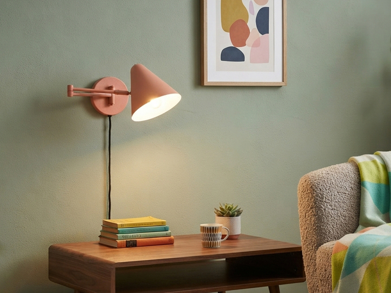 LED Wandleuchte mit Stecker, Schalter und Schwenkarm, Apricot, Höhe 16cm