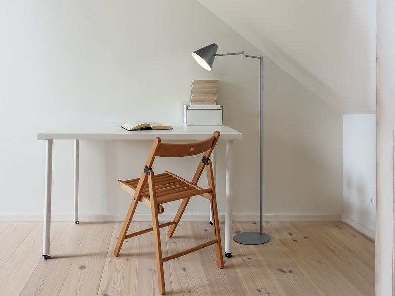 Kleine LED Stehleuchte mit Schwenkarm aus Metall Anthrazit, Höhe 126,5cm