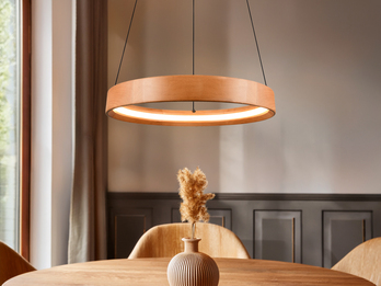 Dimmbare LED Ring Pendelleuchte LYNWOOD mit Naturholz Ø 50cm Dimmbare LED Ring Pendelleuchte LYNWOOD mit Naturholz Ø 50cm