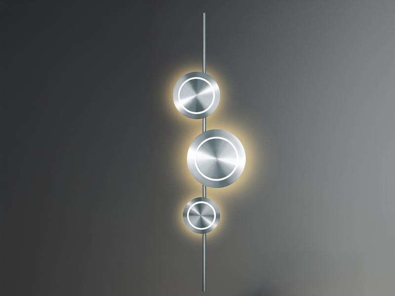 Große LED Wandleuchte PLANETARIUM Aluminium in Silber, Höhe 120cm