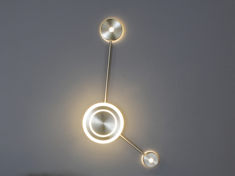 Große LED Wandleuchte SOLAR Aluminium in Silber, Höhe 44cm