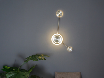 Große LED Wandleuchte SOLAR Aluminium in Silber, Höhe 44cm