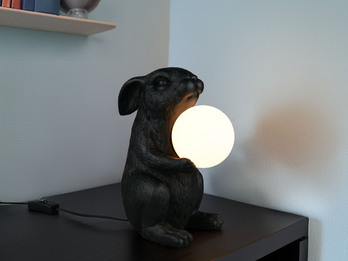 Besondere LED Tischleuchte Hasenlampe Schwarz, Höhe 28cm