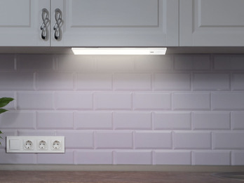 Akku Unterbauleuchte TRISTAN flach mit Bewegungsmelder, Länge 24cm