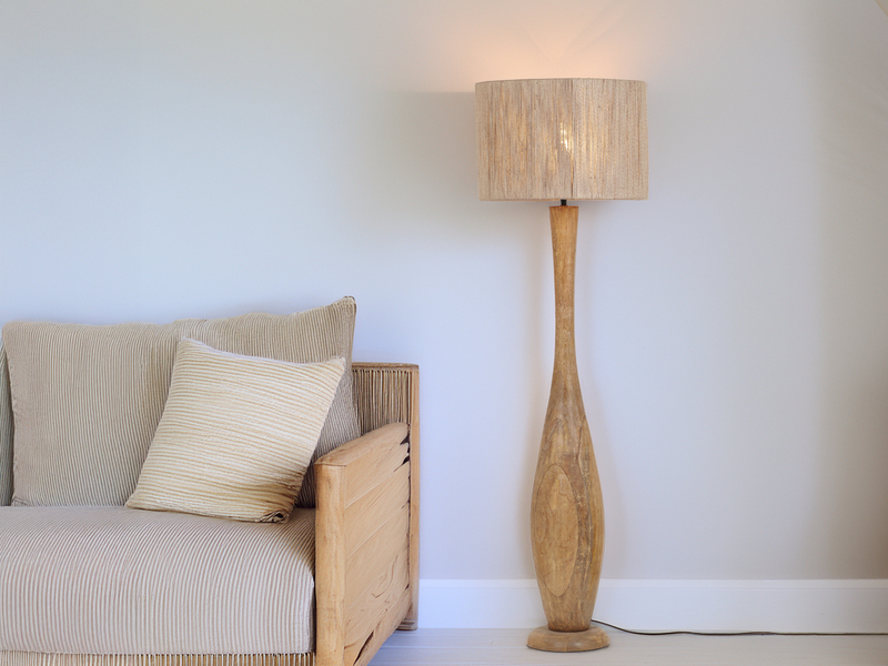 Stehleuchte TOBA aus Naturholz mit Lampenschirm aus Jute, Höhe 135cm