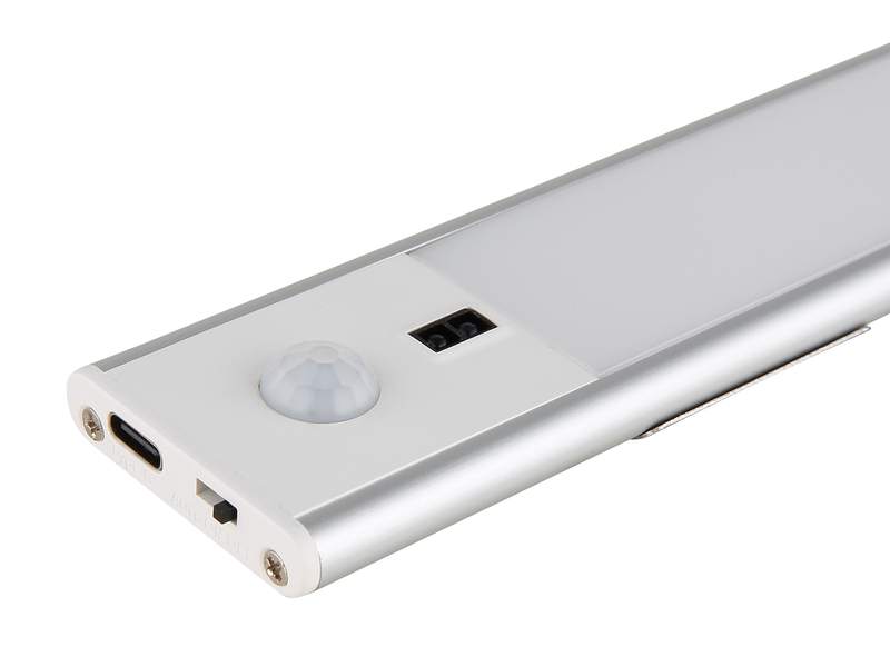 Akku Unterbauleuchte TRISTAN flach mit Bewegungsmelder, Länge 40cm