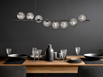Große LED Pendelleuchte 8-flammig Schwarz-Glaskugeln Rauchglas, Breite 145cm