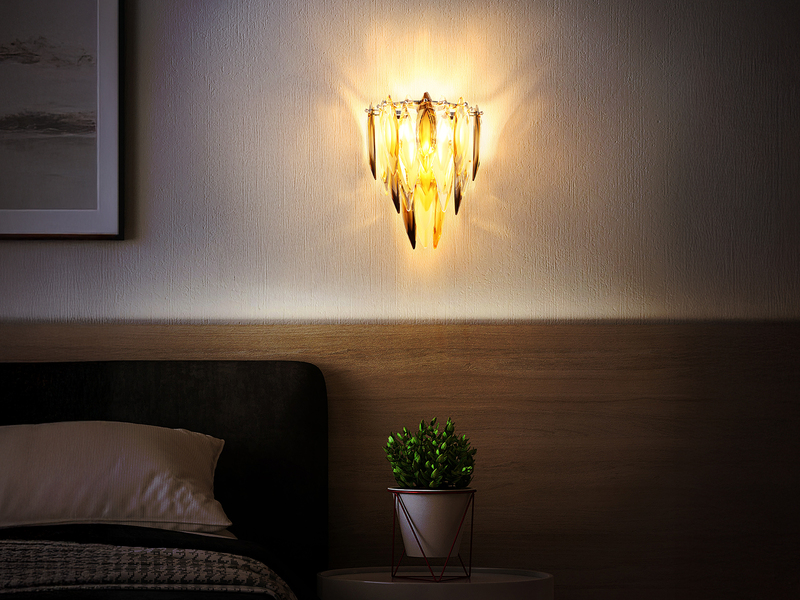 Ausgefallene LED Wandleuchte mit 3-farbigem K9 Kristall, Höhe 34cm