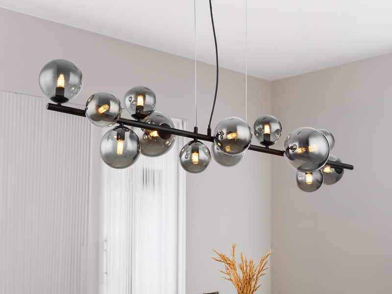 Pendelleuchte RIHA Schwarz 13-flammig mit Glaskugeln Rauchglas, Breite 120cm
