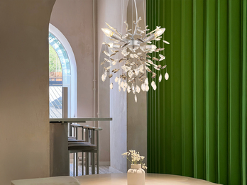 LED Kronleuchter Silber 4-flammig mit Glas Kristall 2-farbig Ø 40cm