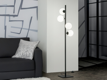 Stehlampe ENOIRE 4-flammig Schwarz mit Glaskugeln in Opalweiß, Höhe 150cm