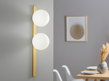 LED Wandleuchte 2-flammig Gold mit Glaskugeln in Opalweiß, Höhe 60cm