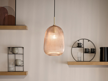 Kleine Pendelleuchte DUKE einflammig mit Glasschirm Bernstein Ø 21cm