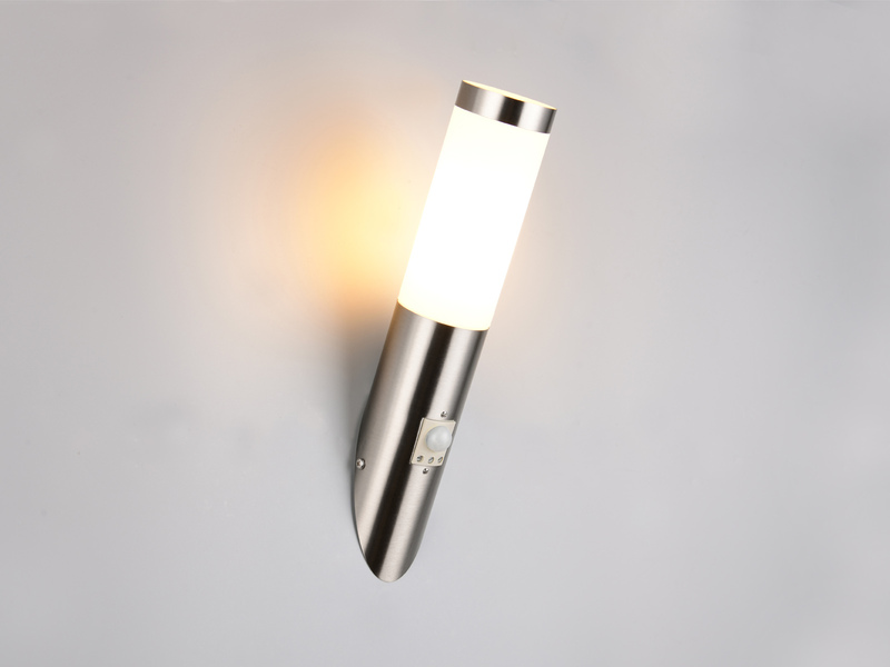 Moderne Außenwandleuchte TRIOTO mit Bewegungsmelder Silber, Höhe 39cm