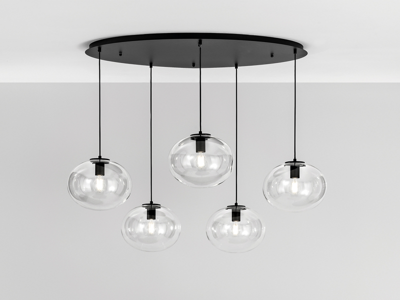 LED Pendelleuchte fünfflammig Kugel Glasschirme transparent Breite 119,5cm