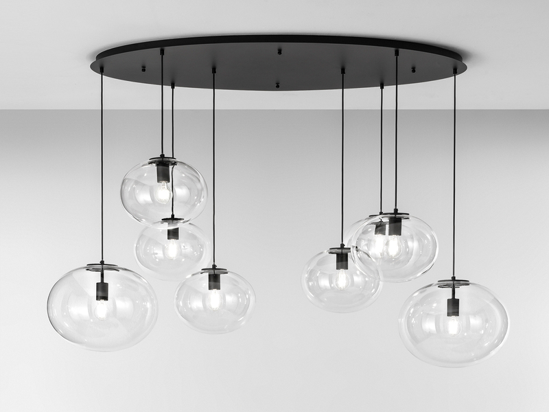 Große LED Pendelleuchte achtflammig Kugel Glasschirme transparent Breite 166cm