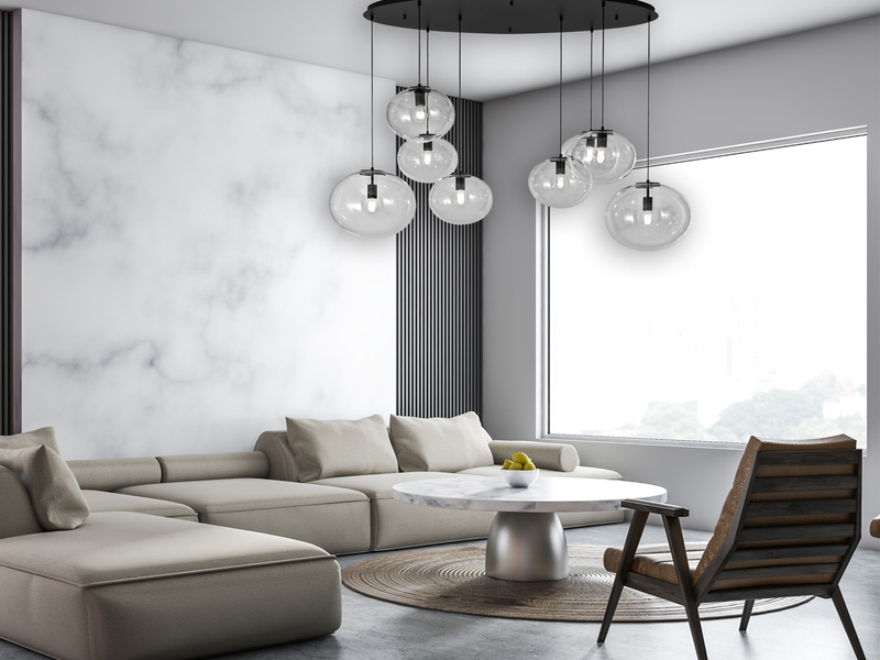 Große LED Pendelleuchte achtflammig Kugel Glasschirme transparent Breite 166cm