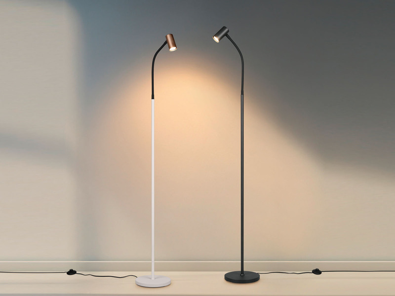 Schmale LED Stehlampe Schwarz dimmbar, flexibel einstellbarer Spot, Höhe 133,5cm