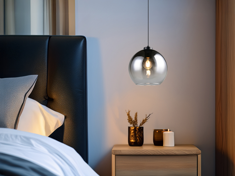 LED Pendelleuchte 1-flammig höhenverstellbar mit Rauchglas Kugel, Ø 25cm