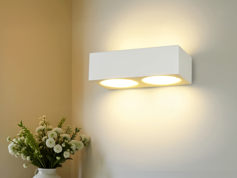 LED Wandleuchte eckig aus Gips mit Up and Down Lichteffekt, Breite 23cm