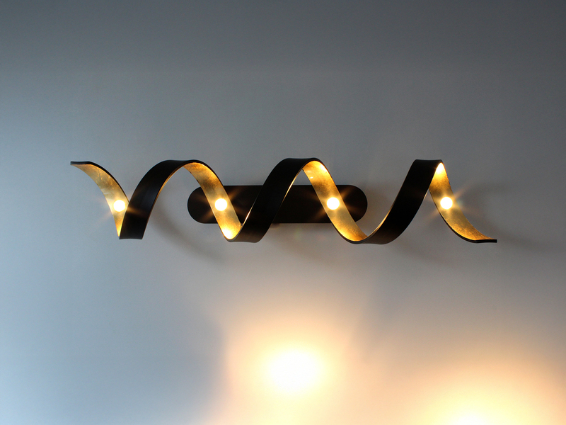 Ausgefallene LED Deckenlleuchte HELIX Schwarz / Gold, Breite 80cm