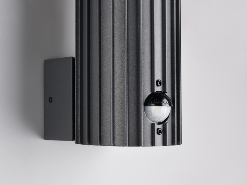 Außenwandleuchte VOLGA in Anthrazit mit Bewegungsmelder, Höhe 23,5cm