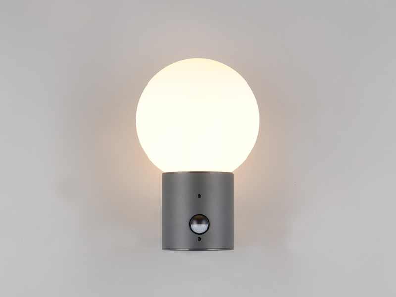 Außenwandleuchte MURES in Anthrazit mit Glaskugel & Bewegungsmelder, Höhe 28cm