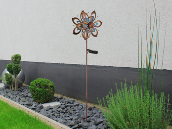 Solar Gartenstecker Windrad mit Erdspieß in Kupfer patiniert & Blau, Höhe 92cm